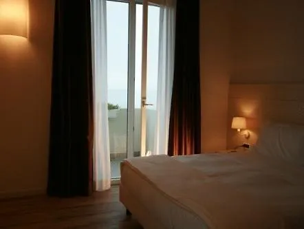 Universal Senigallia