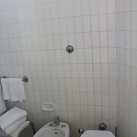 Universal Hotel 3*