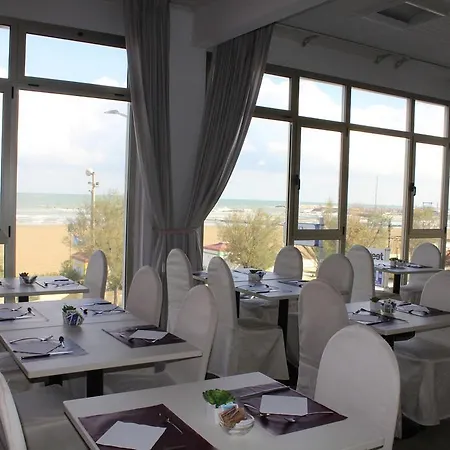 Universal Senigallia