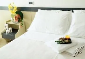 Universal 3* 세니갈리아